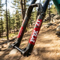 FOX Decal Kit Marzocchi Z1 Air/Coil Gloss Red. Stylische Mountainbike Federgabel Aufkleber für den Factory-Look.