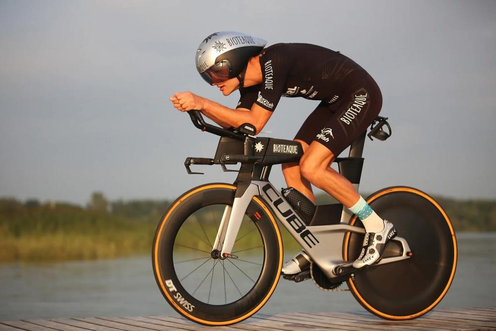 ERGOWAVE SQlab Sattel 613 ERGOWAVE® R Carbon 12 cm - Triathlon Sattel