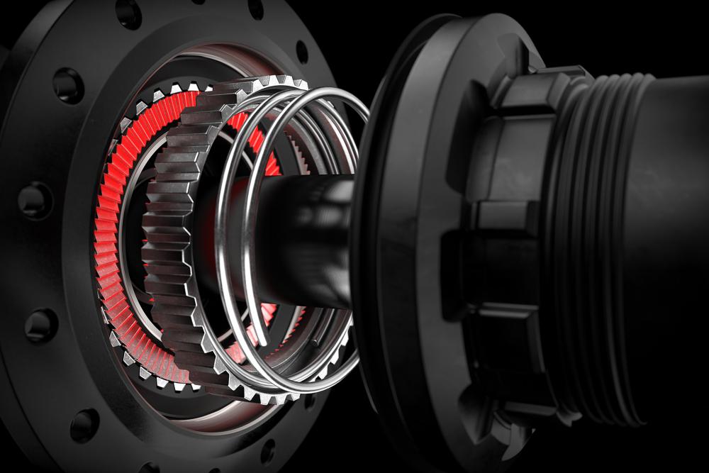 DT Swiss MTB Hinterradnabe 240 DEG Classic, schwarz, mit leuchtendem Ratchet EXP System für maximale Zuverlässigkeit.