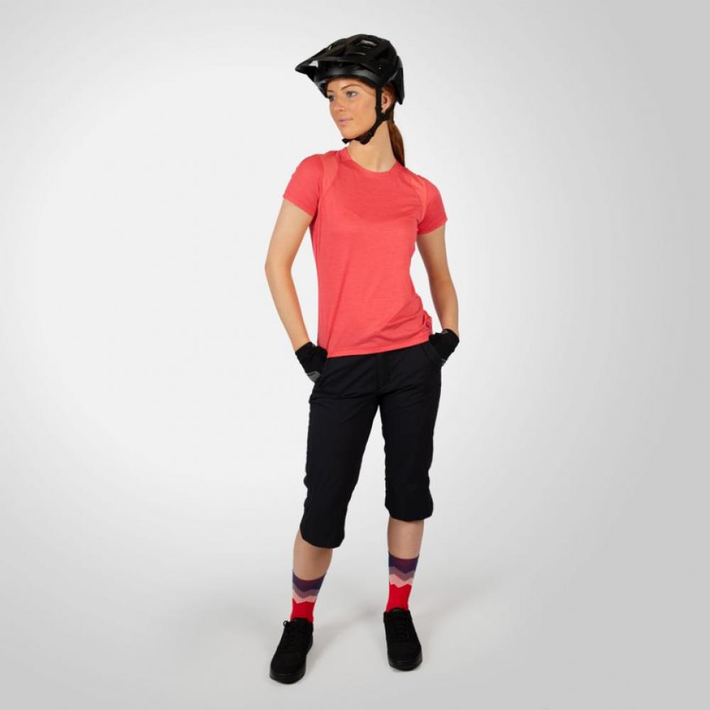 Endura Damen Hummvee Lite 3/4 Leichte 3/4-Hose für wärmere Tage schwarz Größe S