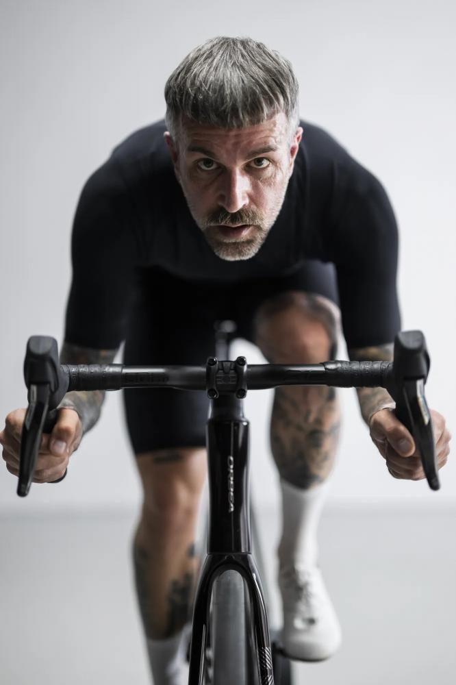 SQLab SQ-Jersey ONE12 XL: Leichtes - atmungsaktives Rennradtrikot mit 4-Wege-Stretch nahtfreiem Kragen geklebten Abschlüssen Rückentaschen und wasserdichter Reißverschlusstasche