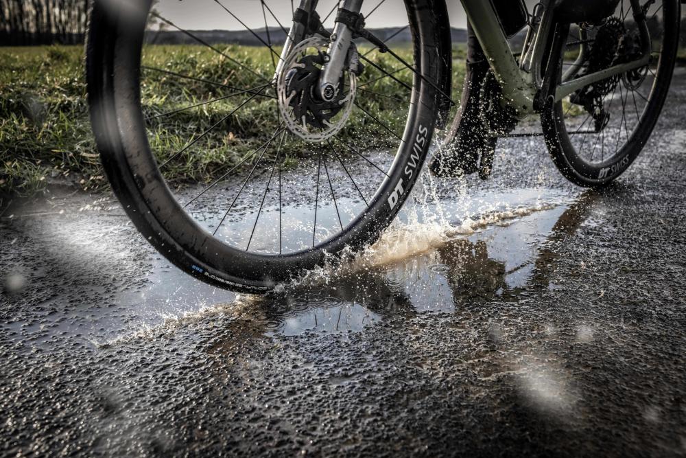 Schwalbe Faltreifen ONE 365 700x25C ETRTO 25-622 ADDIX 4Season RaceGuard Performance Line Tube E-25 HS462A