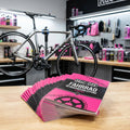 Muc-Off Bicycle Cleaning Guide V2, 50 Stück. Professionelle Fahrrad Reinigungsanleitung für Werkstatt und Heimgebrauch.