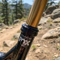 FOX Transfer Upper Post Kashima für präzise MTB-Sattelstützenführung. Hochwertiges Ersatzteil für Mountainbike-Performance.