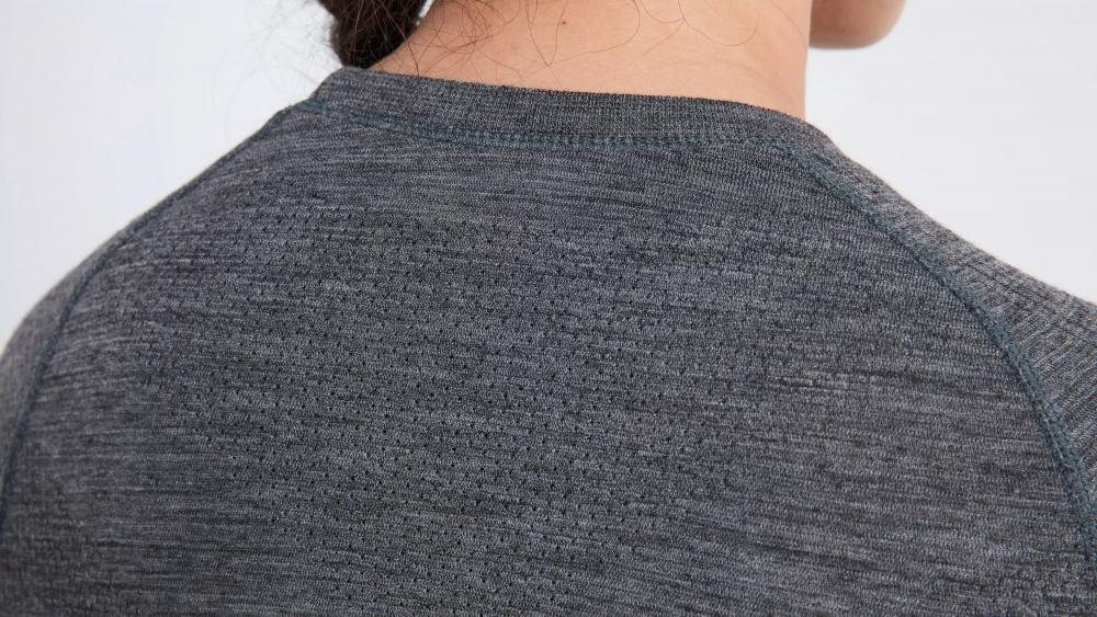 SEAMLESS MERINO BASELAYER LS WMN GRY S/M - Bekleidung