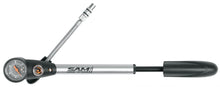 SKS SAM Dämpferpumpe - kompakte Aluminium-Pumpe mit schwenkbarem - stahlflexverstärktem Schlauch 25 bar Maximaldruck 270 mm Länge 2-Stufen-Verschraubung und Druckreduzierventil für präzise Luftdruckeinstellung