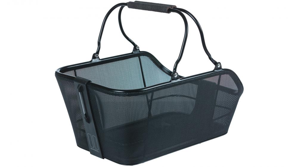 Schwarzer Basil Cento Tech Fiber Hinterradkorb (21L) aus Textonile/Alu mit MIK 2.0 Adapter und LED-Rücklicht.
