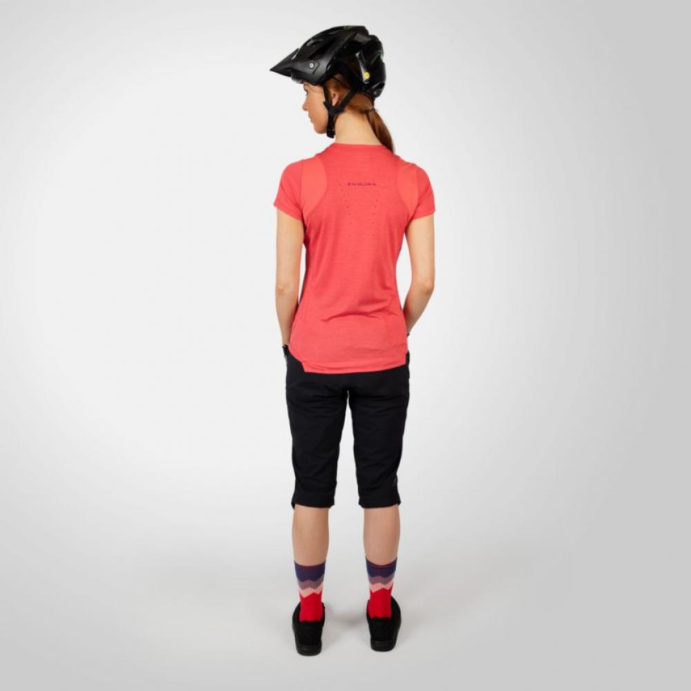 Endura Damen Hummvee Lite 3/4 Leichte 3/4-Hose für wärmere Tage schwarz Größe S