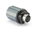 Miche Freilaufkörper Road 9-11s HG für 17mm Achse, silberfarbenes Fahrradteil auf weißem Hintergrund.