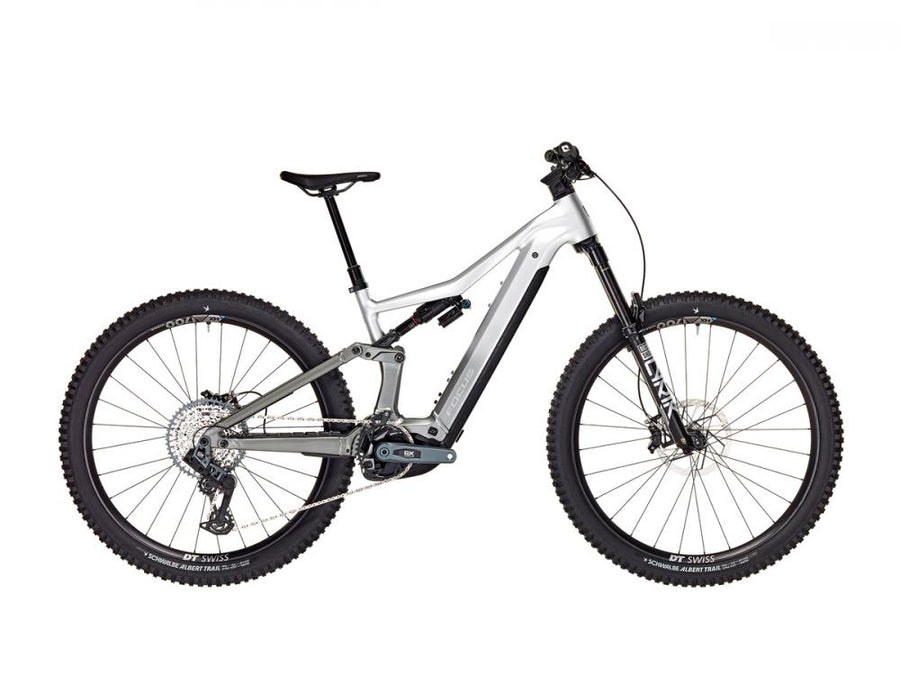 Focus JAM² 6.0 29" E-MTB in Silber/Grau, Full-Suspension Trail E-Bike für kraftvolle Performance.