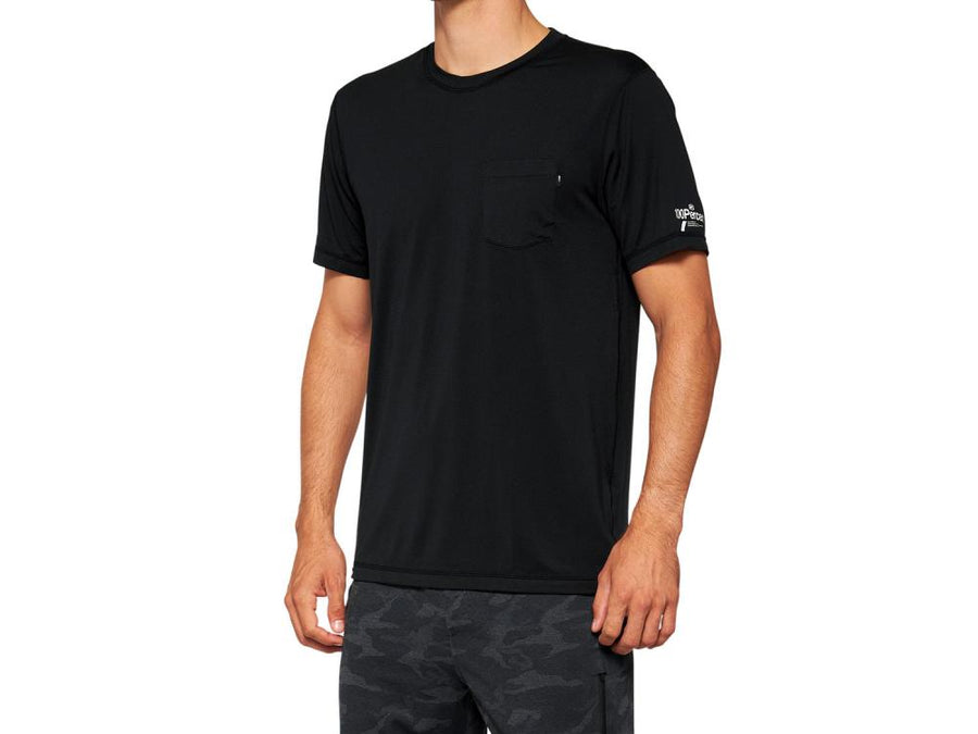 100% Mission Athletic T-Shirt M black - atmungsaktives Performance-Shirt