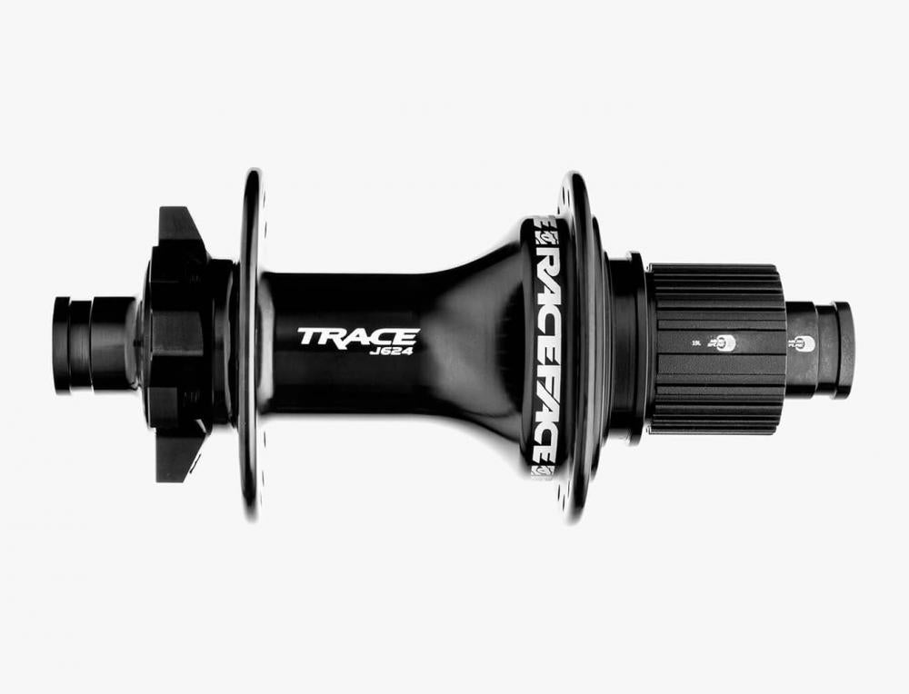Schwarze Race Face Trace HR-Nabe, 32 Loch, 157x12mm, Shimano HG – robuste Enduro-Performance.