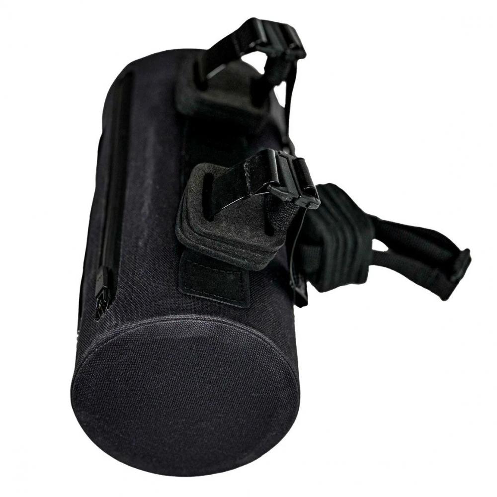 Schwarze SILCA Grinta Adventure Lenkertasche 2L, wasserdicht mit YKK AquaGuard Reißverschluss und TPU-Riemen.