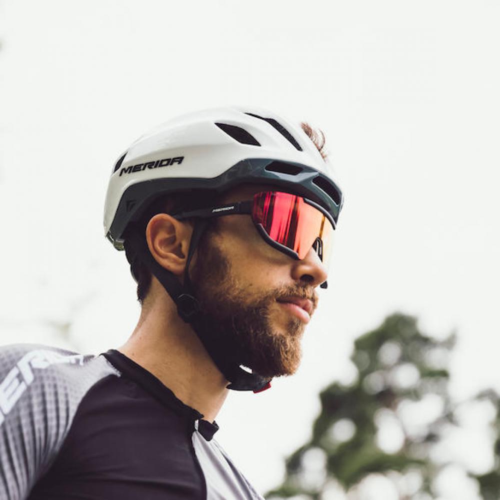Merida Sonnenbrille PRO RACE Onesize Schwarz/Grau - photochromische Sportbrille
