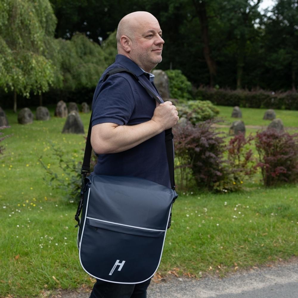 Haberland Frontträger-Tasche eMotion blau - formstarke, wasserdichte Transportlösung