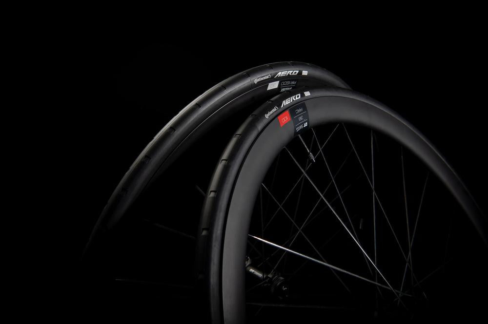 DT Swiss Laufrad ARC 1100 Dicut Disc 622 x 38 mm Schwarz - aerodynamisches Carbon-Rennradlaufrad