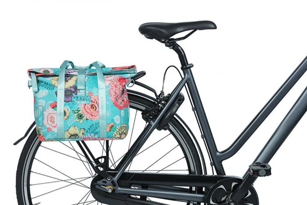 Basil Schultertasche Bloom Field sky blue MIK-KF-HOOK 29x15x28 cm 11l - FahrradTasche