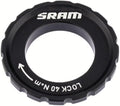 SRAM Centerlockring schwarz für sicheren Halt von Centerlock-Bremsscheiben, 40 N•m Drehmomentangabe sichtbar.