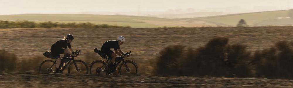 ERGOWAVE SQlab 614 ERGOWAVE® active 2.1 Sattel 13 cm - ergonomisch für Gravelbikes Kevlarbezug Tube Streben schwarz perfekte Druckentlastung und Komfort - Fahrradsattel