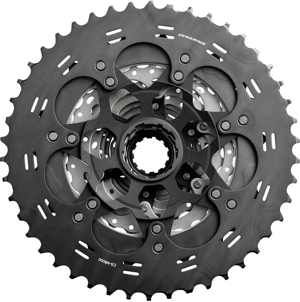 Schwarze SHIMANO DEORE XT CS-M8000 11-fach 11-46Z Mountainbike Kassette.