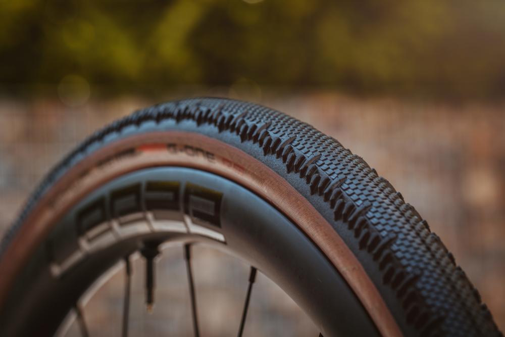 Schwalbe FALTREIFEN G-ONE RS PRO V-Guard 45-622 Schwarz - maximaler Gravel-Speed