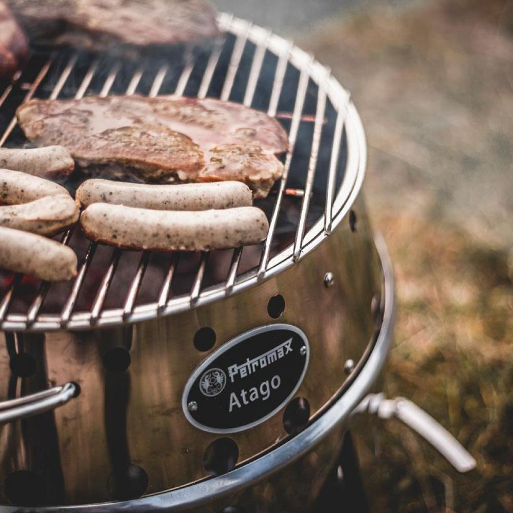 Petromax Atago 4-in-1 Edelstahl Grill, Feuerschale, Ofen & Herd, klappbar, Ø34 cm Grillrost, robust, extrem hitzebeständig, ideal für Camping & Outdoor-Kochen
