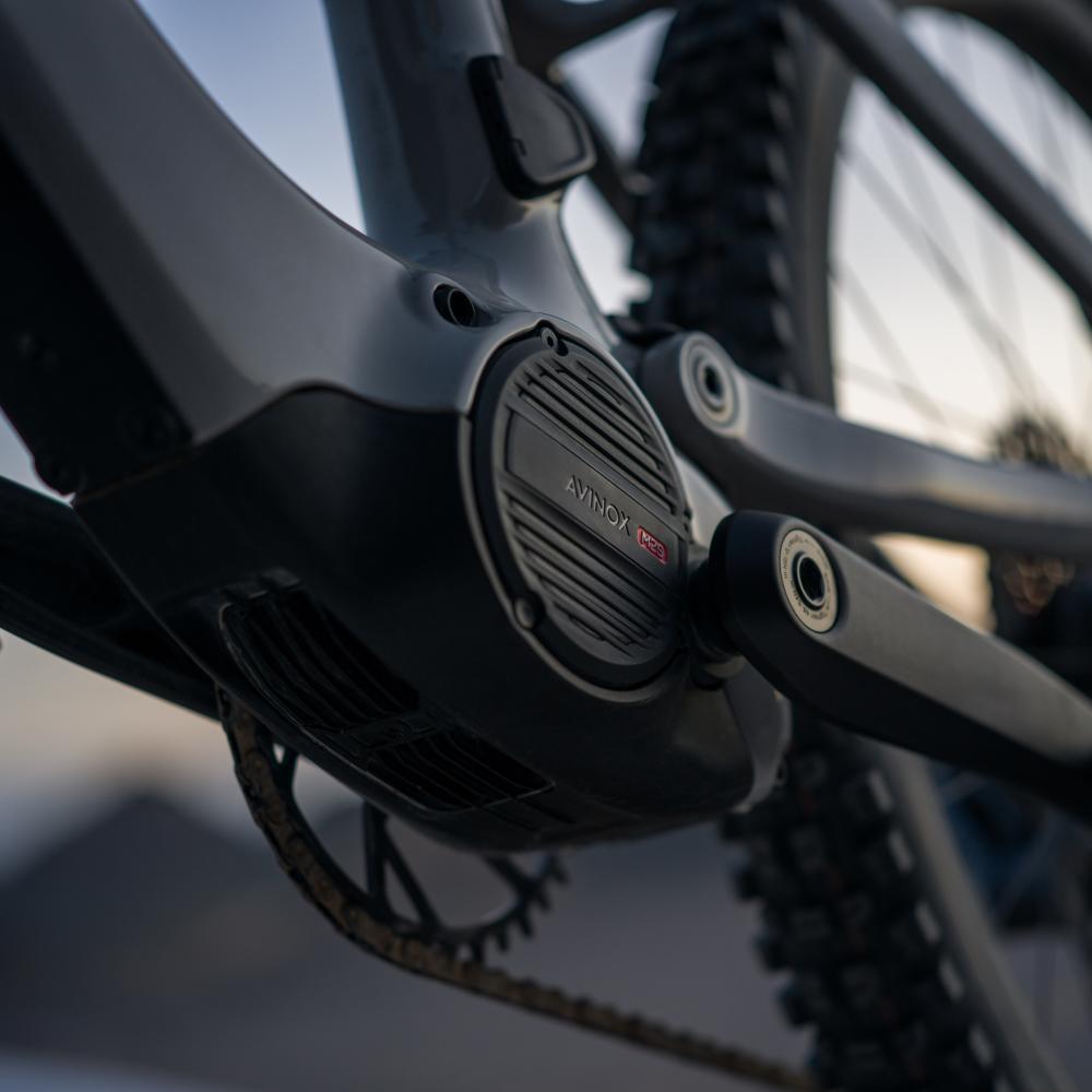 Amflow PX Carbon E-Mountainbike 700 Wh Phantom-Schwarz L