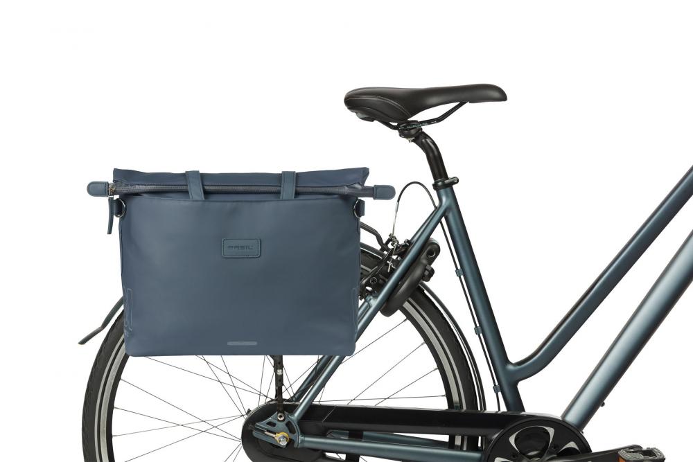 Basil Manhattan 12 Liter Fahrradtasche / Schultertasche - wasserdichtes Recycled-Polyester, gepolstertes Laptopfach, Hook-On System