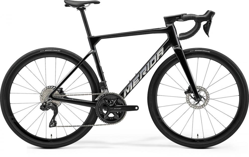 MERIDA SCULTURA LIMITED Carbon-Rennrad 28 Zoll 105 Di2 Schwarz L