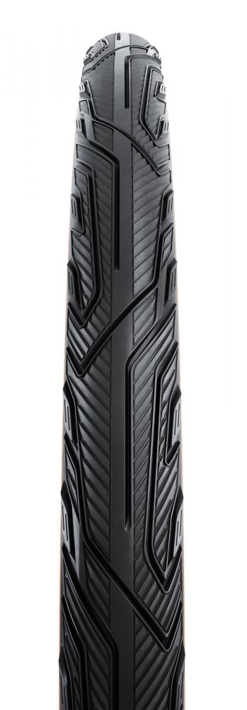 Schwarzer Continental Pure Contact 27,5" E50 Faltreifen mit markantem Profil, Pannenschutz und Reflexstreifen, Draufsicht.