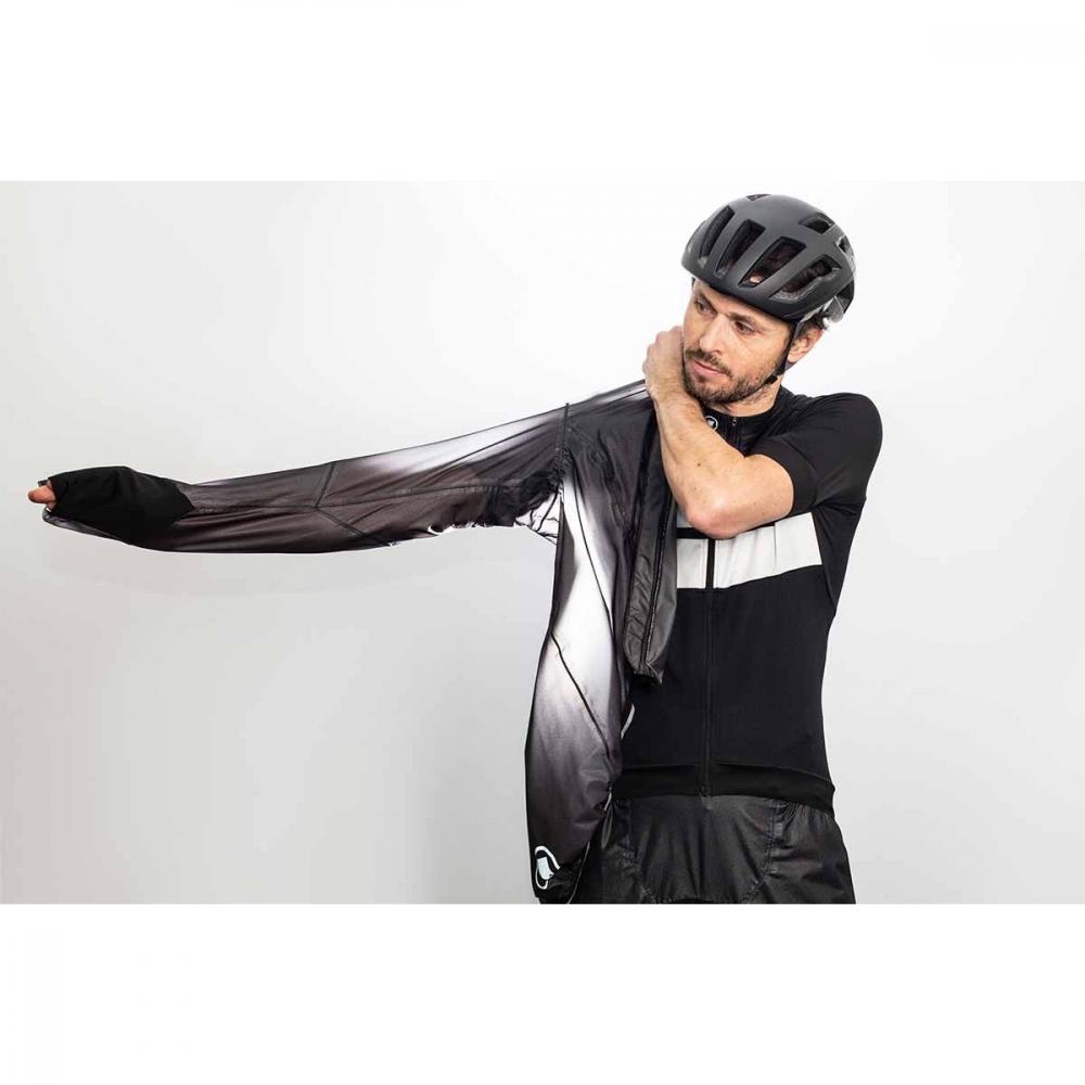 Endura FS260-Pro Adrenaline Race Cape II schwarz Größe M - ultraleichte, wasserdichte und atmungsaktive Regenjacke, durchgehender Reißverschluss, reflektierende Elemente