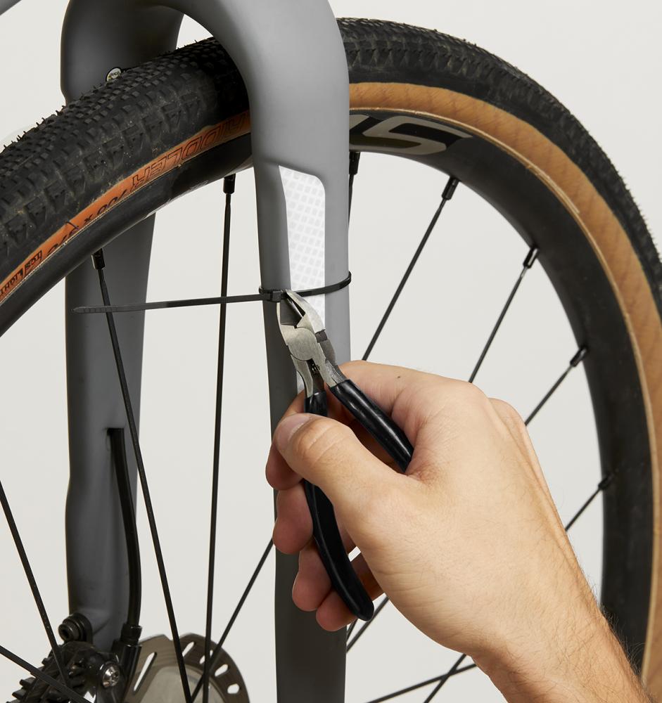 VAR Seitenschneidezange DV-70600 kompakt - präziser Seitenschneider für schwer zugängliche Stellen