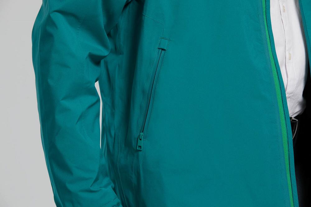 Basil Skane Herren Regenjacke teal green XXL, wasserdicht & atmungsaktiv, ergonomischer Schnitt, mit Reißverschlusstasche.